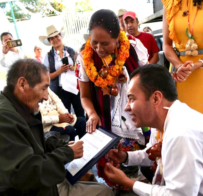 Artesanos enaltecen a Michoacán: Carlos Herrera