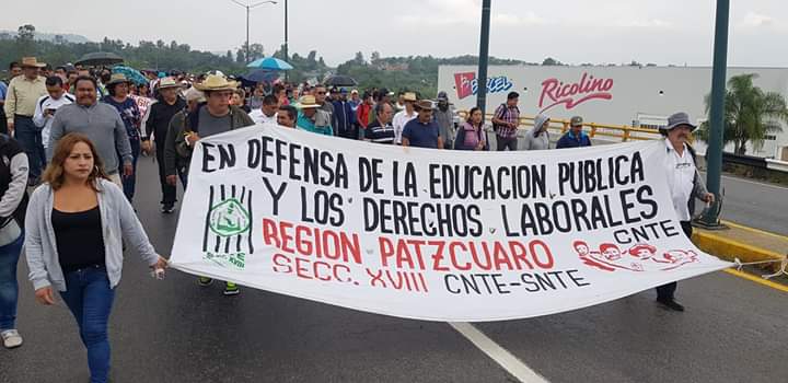 CNTE marcha en exigencia de pago de adeudos