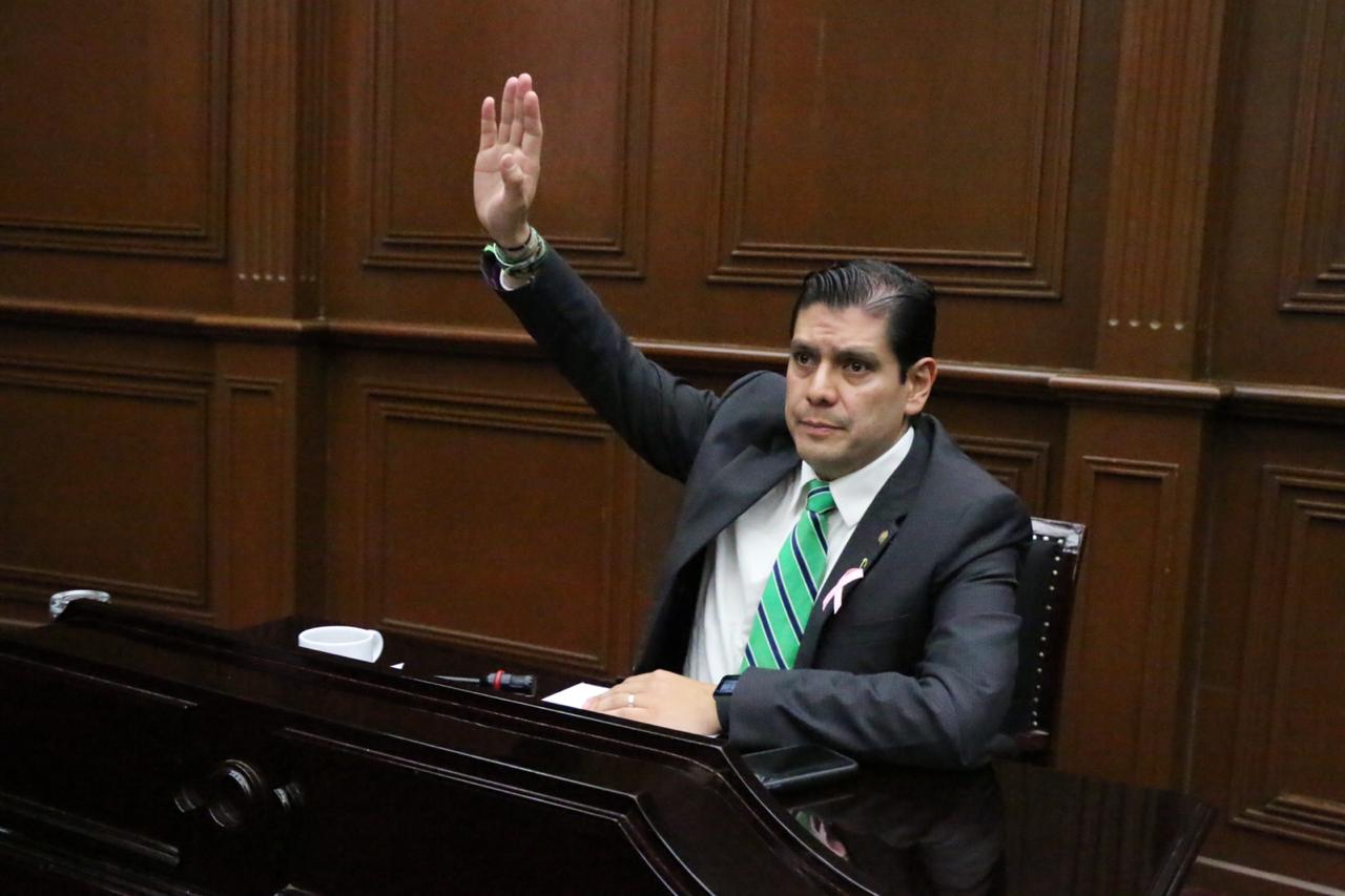 Propondrá Ernesto Núñez regulación de fraccionamientos privados, en Michoacán