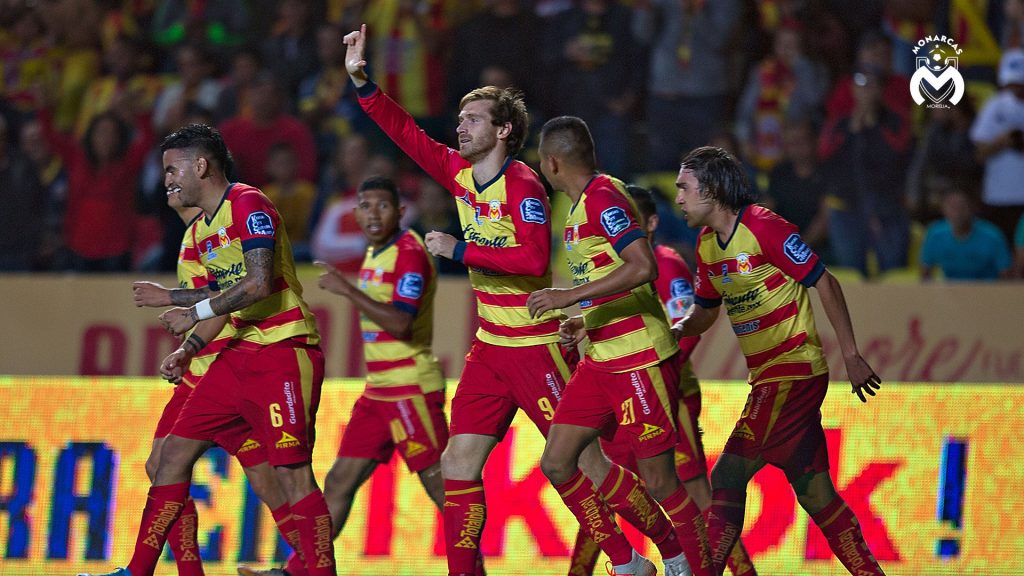 Monarcas con voltereta, a un paso de clasificar