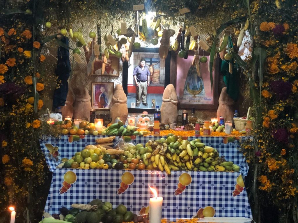 Majestuosa e inigualable Noche de Muertos en Michoacán