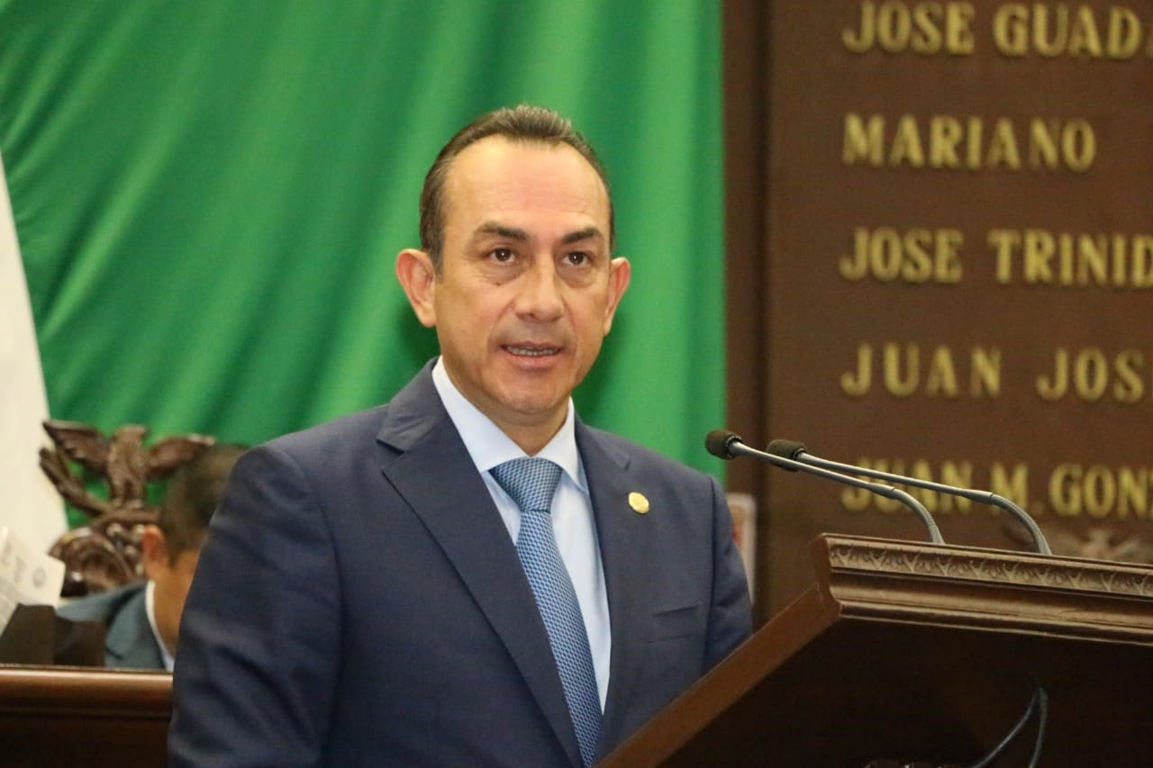 Antonio Soto propone regular por Ley el ejercicio de la valuación en Michoacán