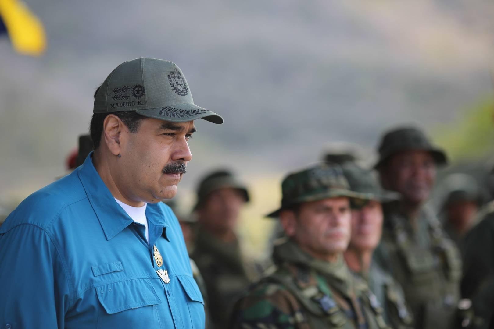 Maduro activa alerta por supuesto ataque de EU