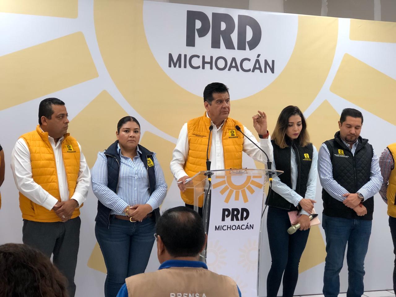Michoacán está ahorcado: PRD