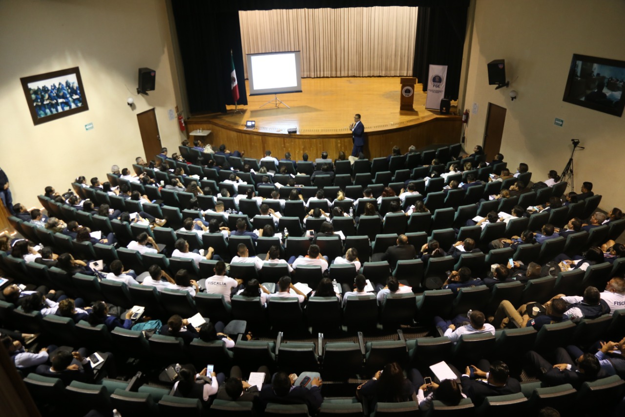 Culmina FGE, curso “Tópicos Constitucionales del Sistema Acusatorio”