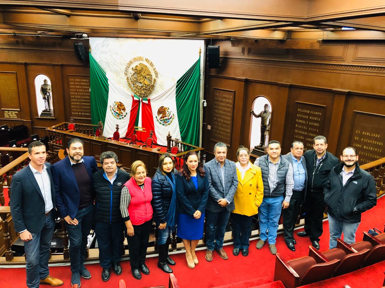 Sector empresarial hace presencia en Palacio Legislativo