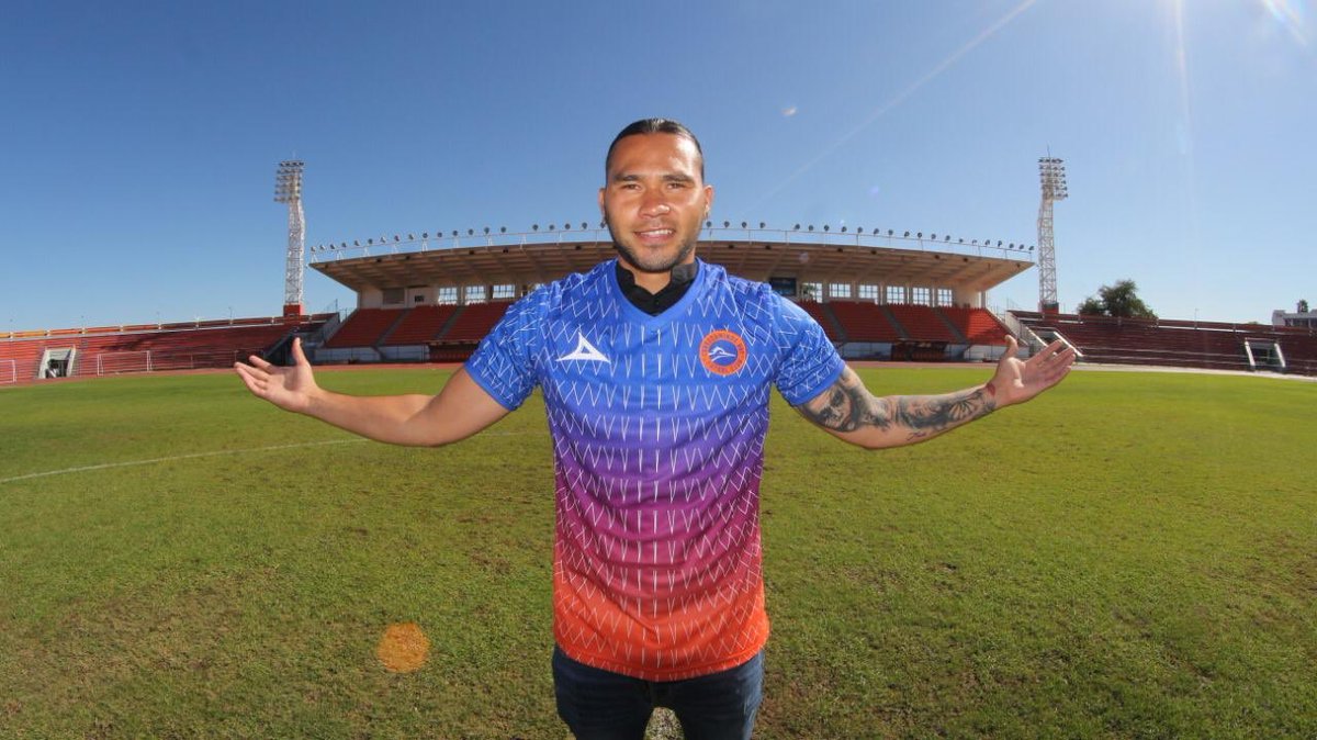 Carlos "Gullit" llega a Correcaminos