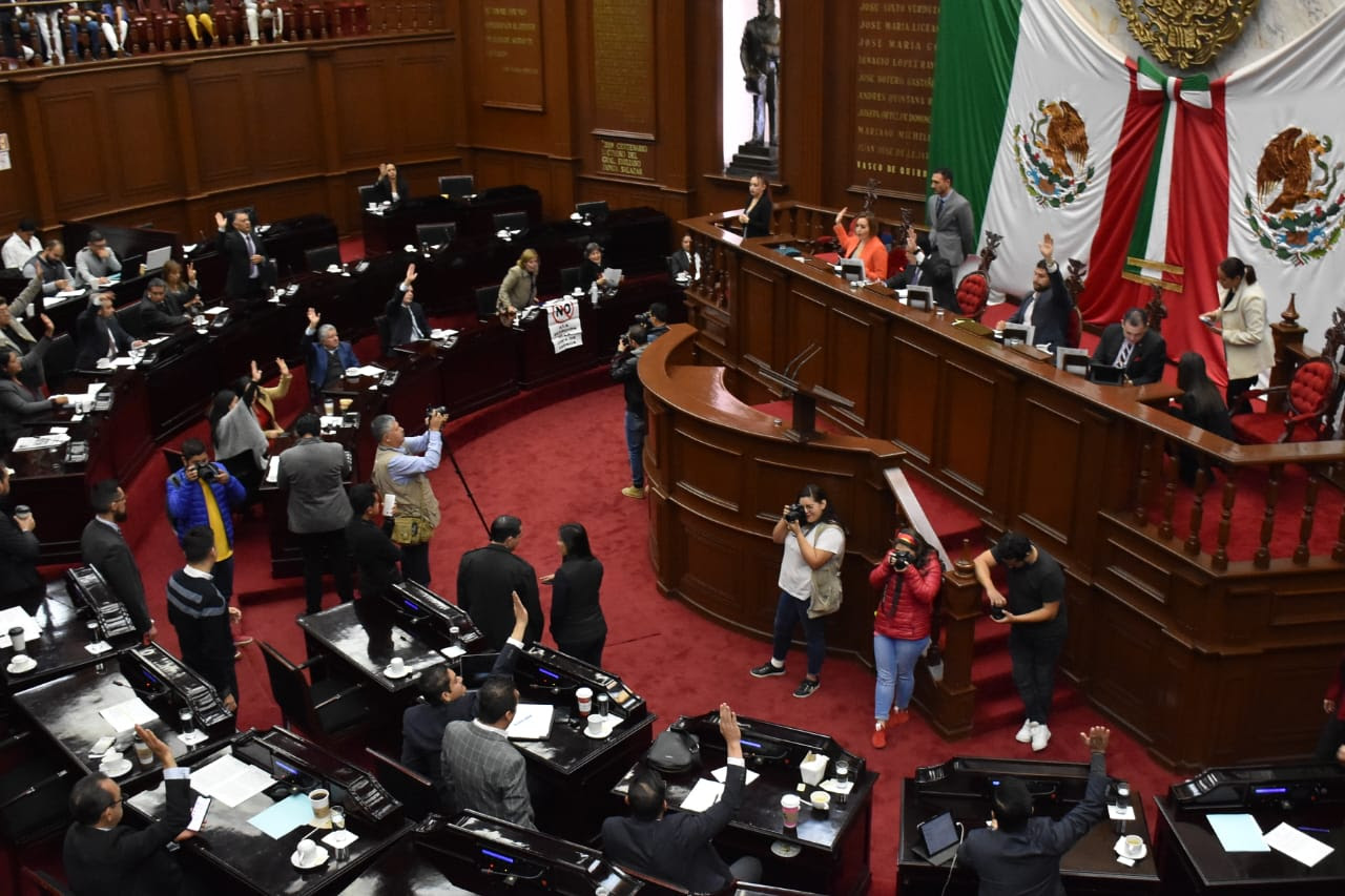 Aprueban diputados Leyes de Ingresos de Aquila, Charo, Chinicuila, Santa Ana Maya y Tuxpan