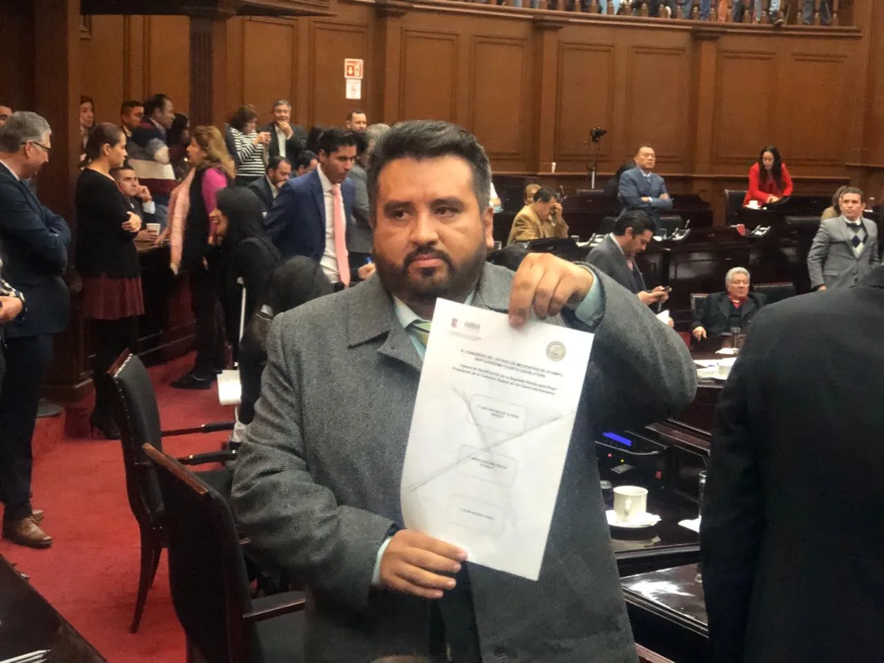 Iletrado e inexperto; califica diputado a Antonio Madriz