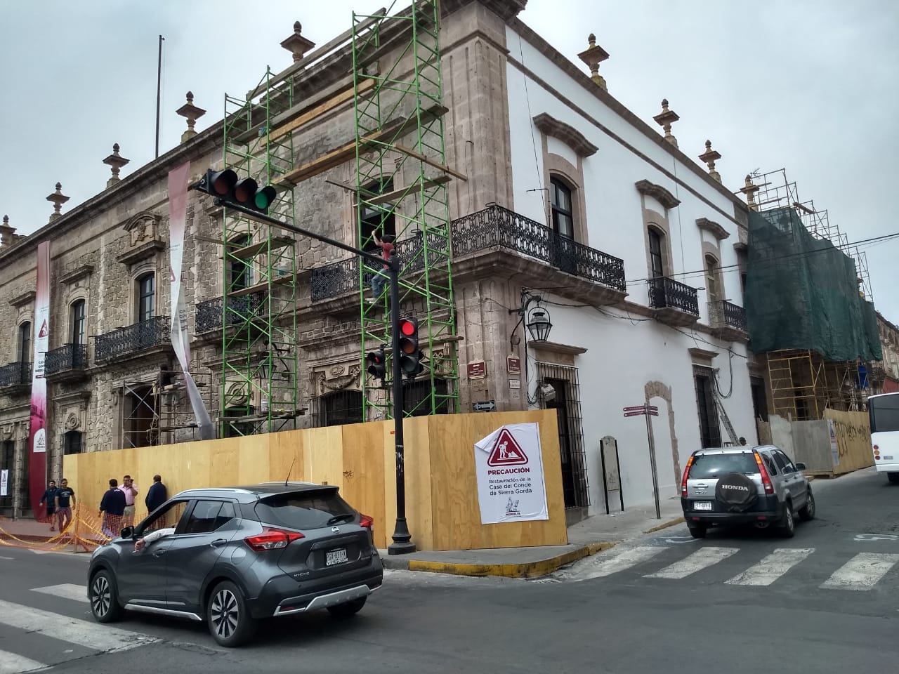 Durante restauración de edificio en Morelia, se encuentra vestigio histórico