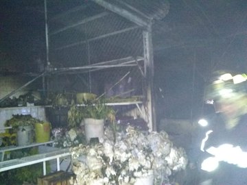 Reportan incendio en mercado de la CDMX
