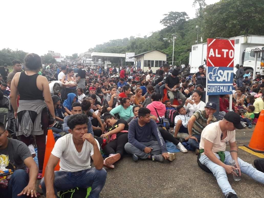 Migrantes organizarían portazo para ingresar a México