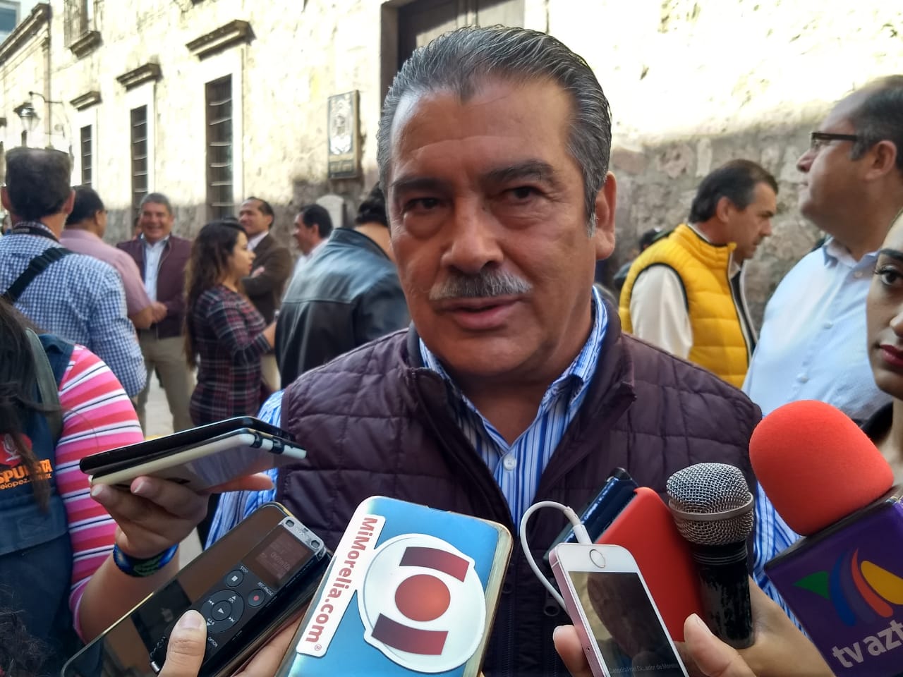 Ni me descarto, ni me apunto a candidatura a gobernador: Morón