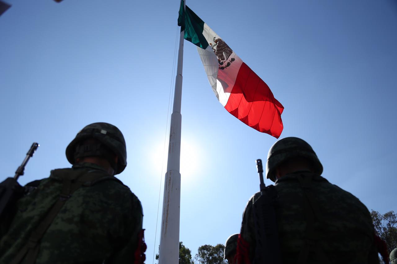 Encabeza Carlos Herrera acto del Día de la Bandera