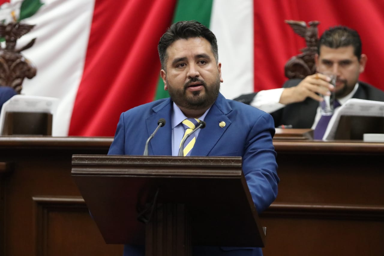 Propone Erik Juárez Blanquet clarificar criterio de reelección en Michoacán