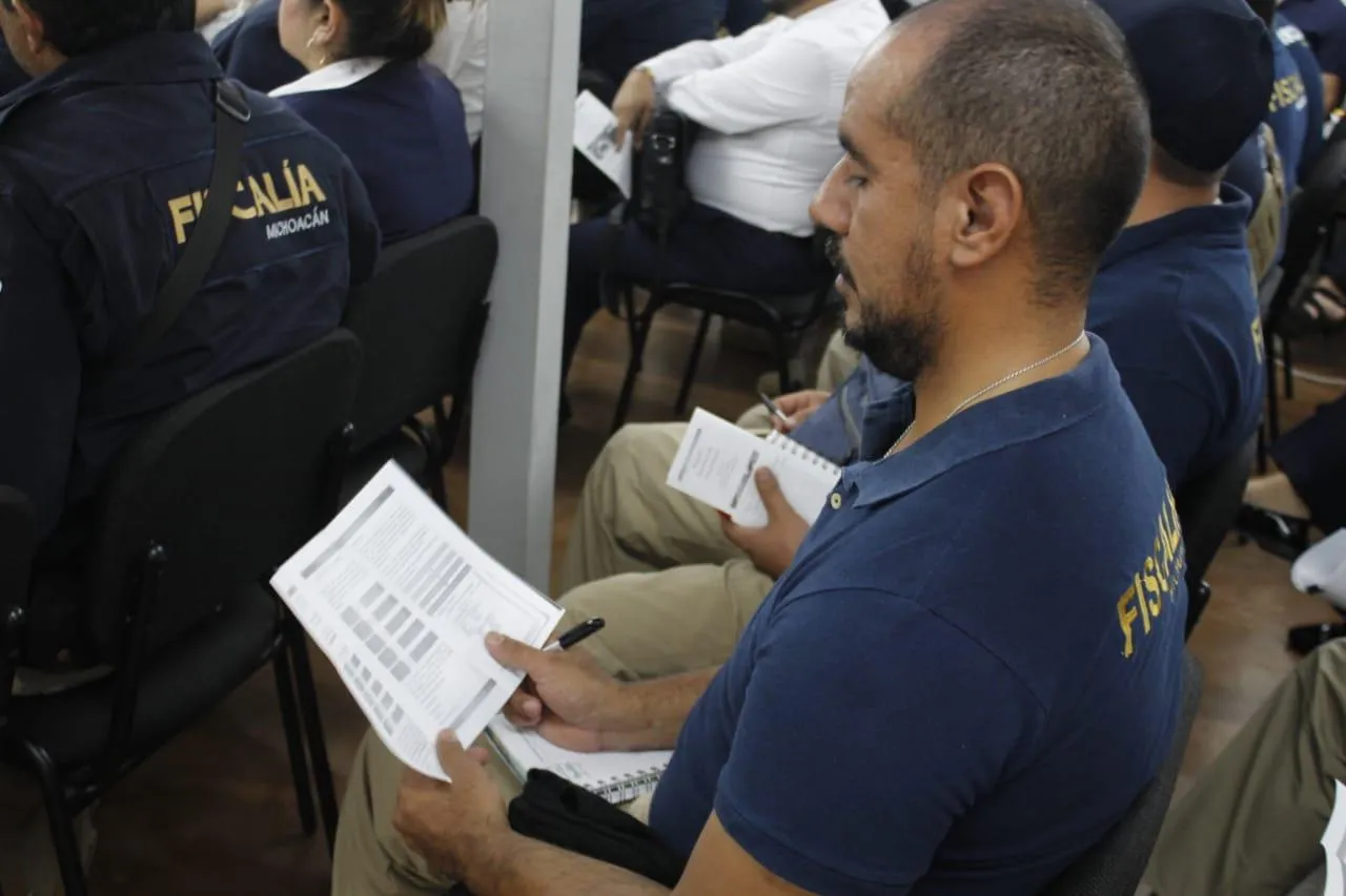 Se capacita Fiscalía Regional de Uruapan en Registro de Detenciones