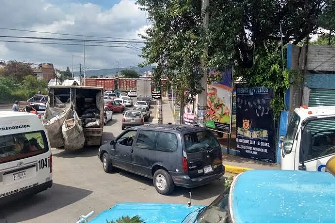 Plantean cambio de lugar de puente a desnivel en Siervo de la Nación