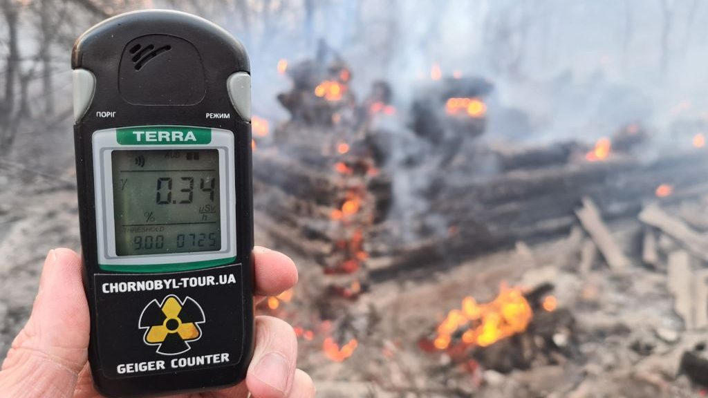Niveles de radiación de Chernobyl aumentan por incendios forestales