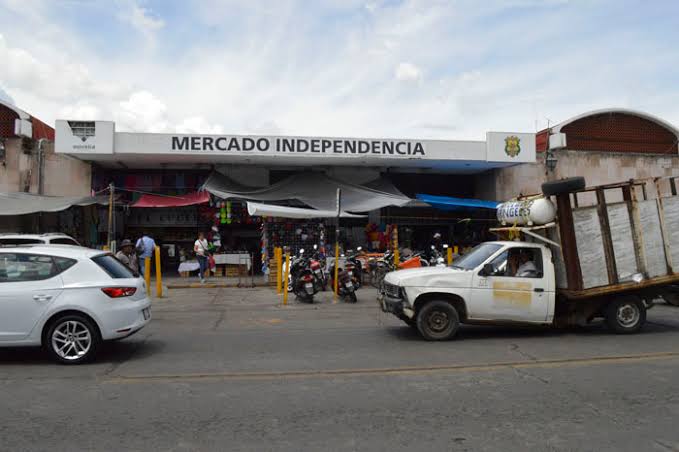 Por COVID-19, mantienen cerradas 30 puertas del mercado Independencia