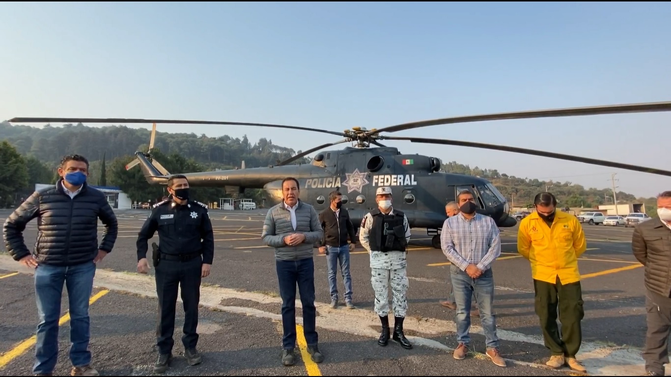 Desplegados, más de 250 brigadistas para combatir incendio en cerro “El Cacique”, informa Carlos Herrera