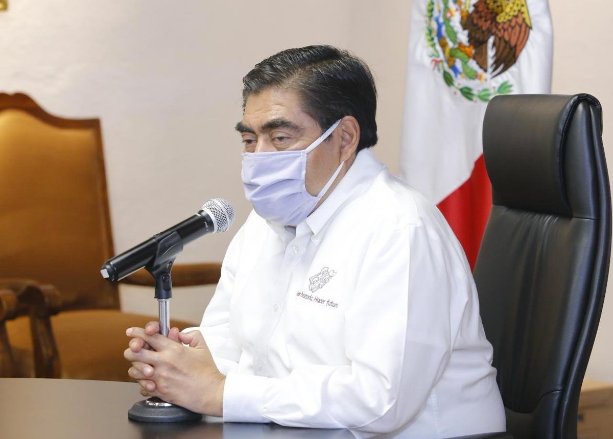 Acusa Barbosa al gobierno federal de mentir sobre disponibilidad hospitalaria en Puebla