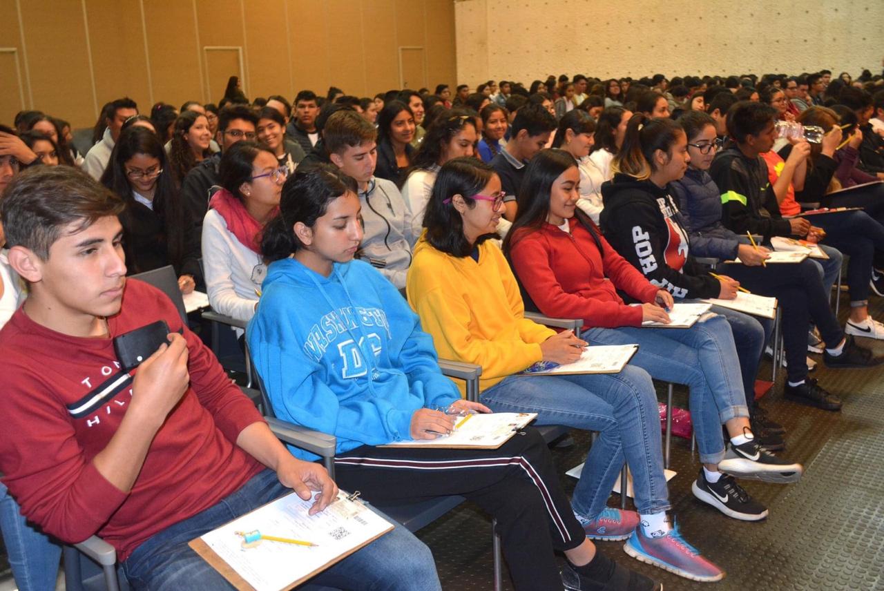 La Universidad Michoacana de San Nicolás de Hidalgo (UMSNH) informa que los exámenes de admisión programados del 13 al 19 de junio se suspenden hasta en tanto las condiciones de salud generadas por la contingencia sanitaria lo permitan