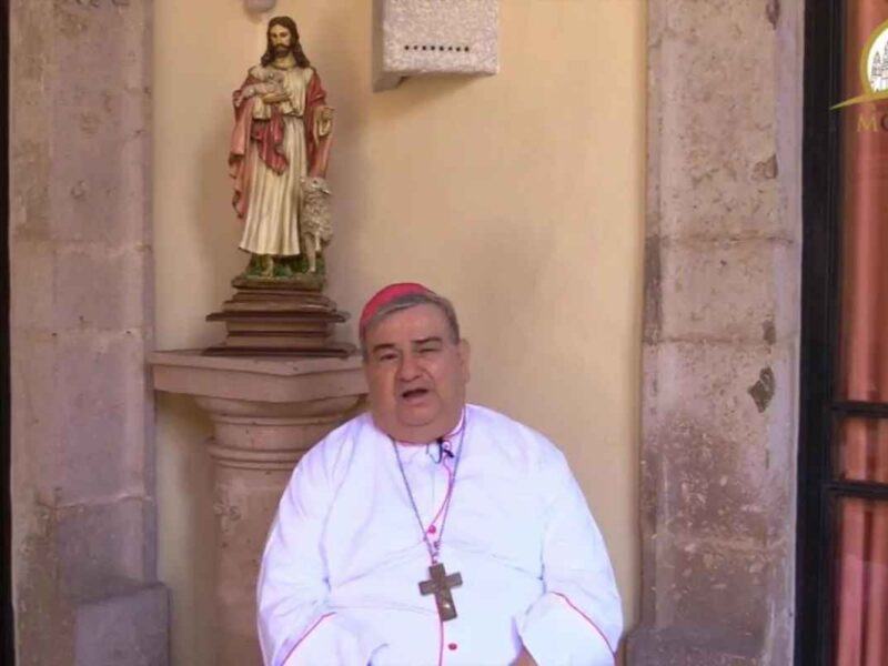 El arzobispo de Morelia, Carlos Garfías Merlos, insta a extremar precauciones en el entorno familiar y laboral ante el aumento de contagios de covid