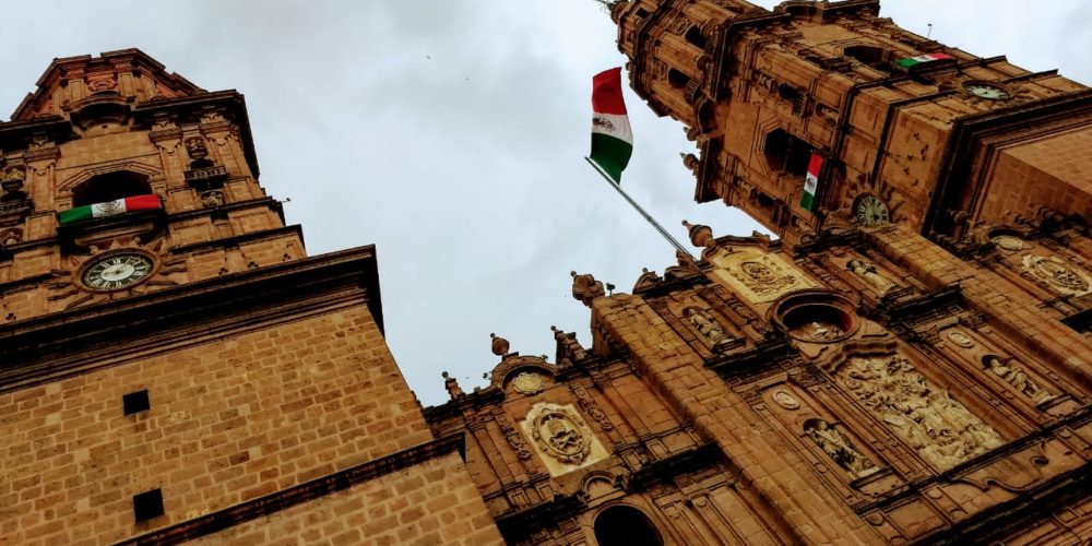 Por Covid-19 cierran Catedral de Morelia