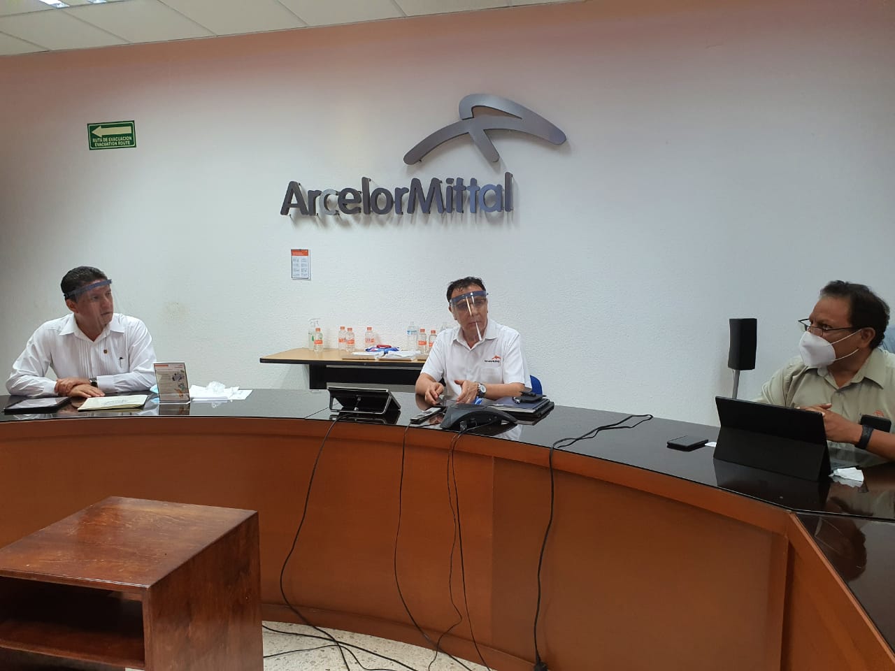 ArcelorMittal Invertirá mil mdd