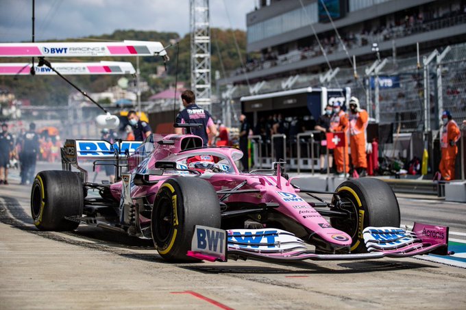 Se queda Checo Pérez cerca del podio en Gran Premio de Rusia