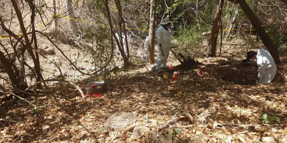 Hallan en Irapuato ocho fosas clandestinas