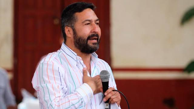 Reporta Demoscopia que Víctor Báez alcanza a principales aspirantes a la gubernatura de Michoacán
