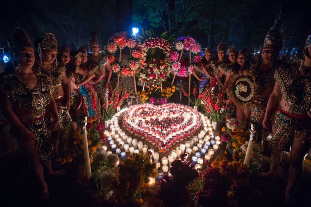 Noche de Muertos en Tzintzuntzan con restricciones