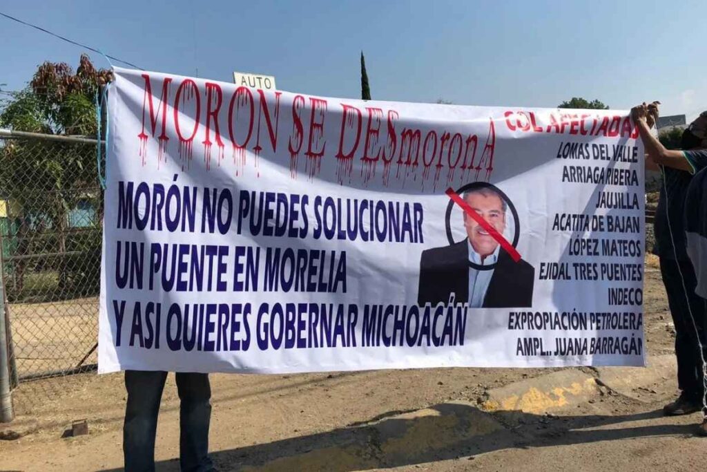 Comerciantes y vecinos de Siervo de la Nación en Morelia protesta y reclaman afectaciones económicas por la construcción el puente vehicular de Siervo de la Nación 1