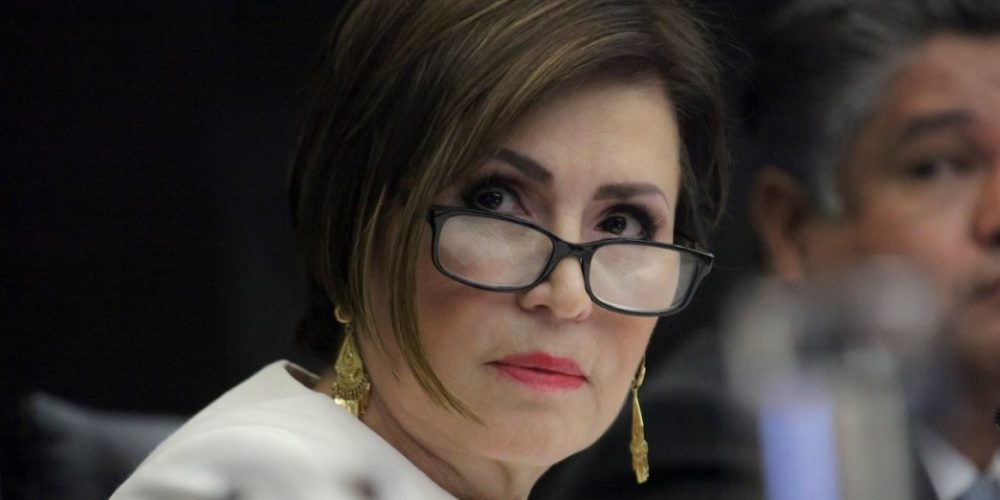 Rosario Robles asegura ser rehén de la FGR