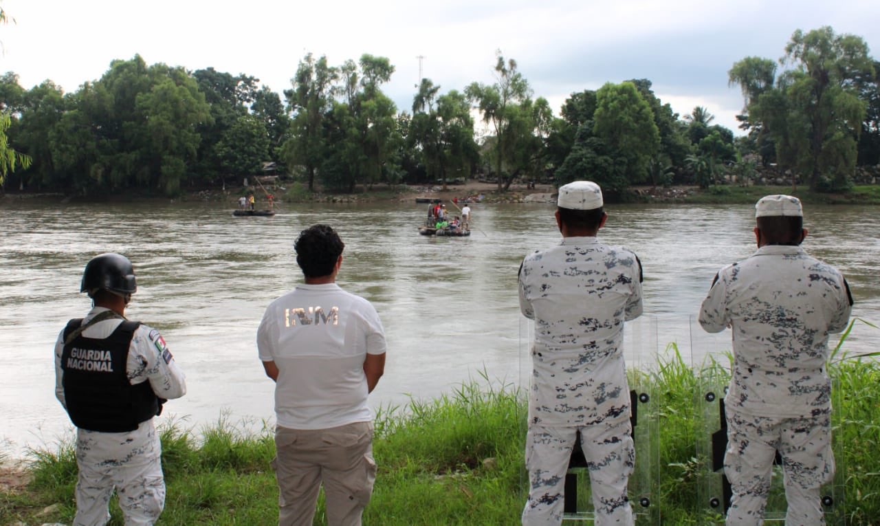 Sella México frontera con Guatemala por caravana migrante