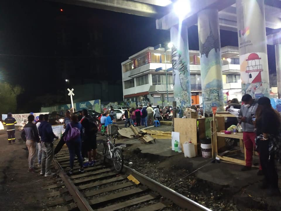 CNTE retoma bloqueo de vías férreas