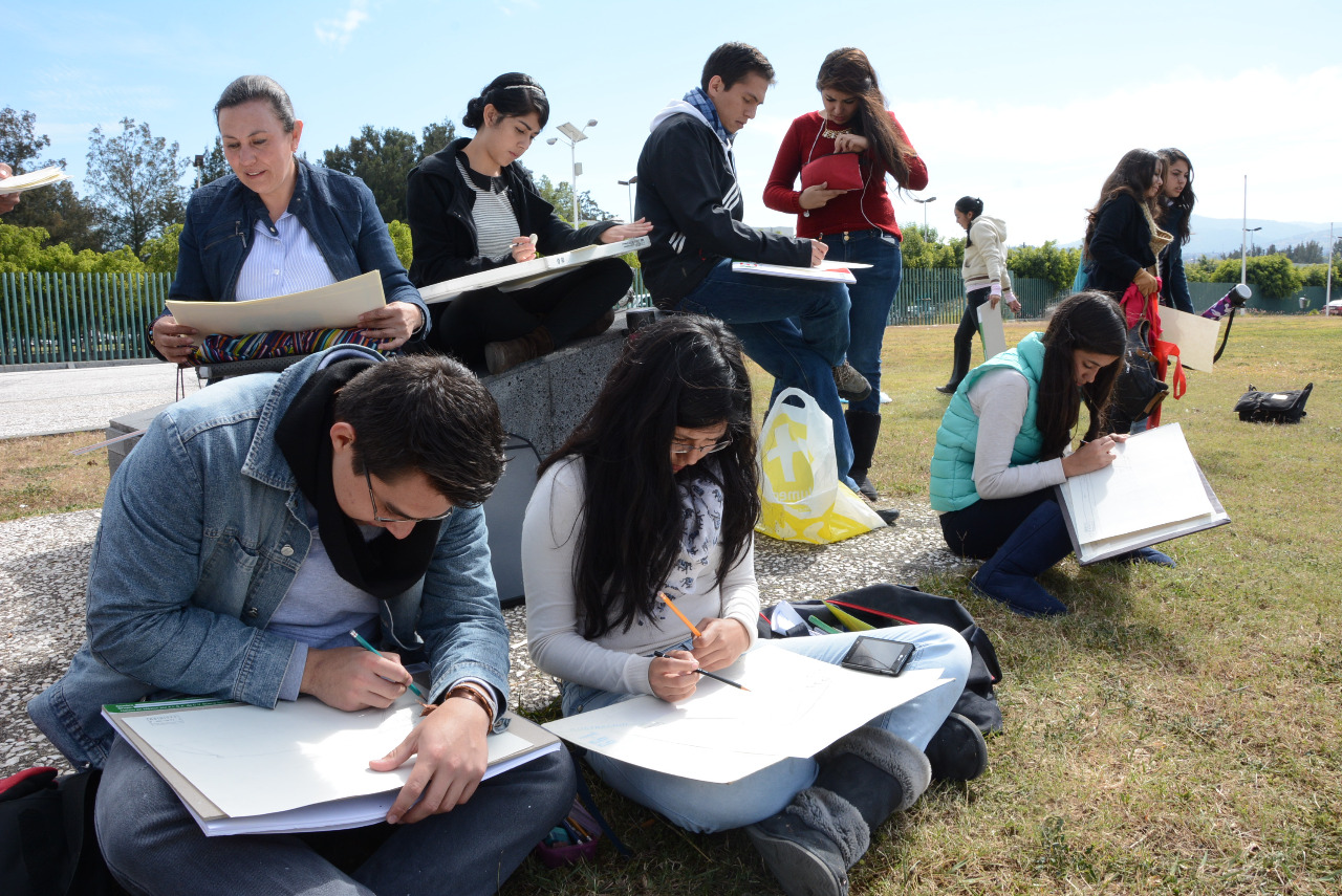 se aprobó el documento orientador sobre el perfil con el que egresarán las y los nicolaitas en los diferentes niveles educativos por lo que UMSNH aprueba modelo educativo.