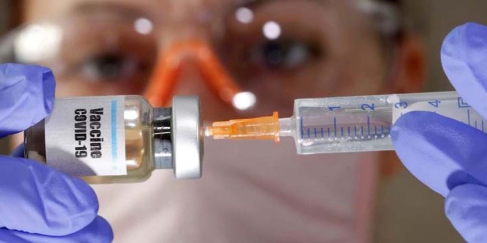 Aprueba India vacuna AstraZeneca