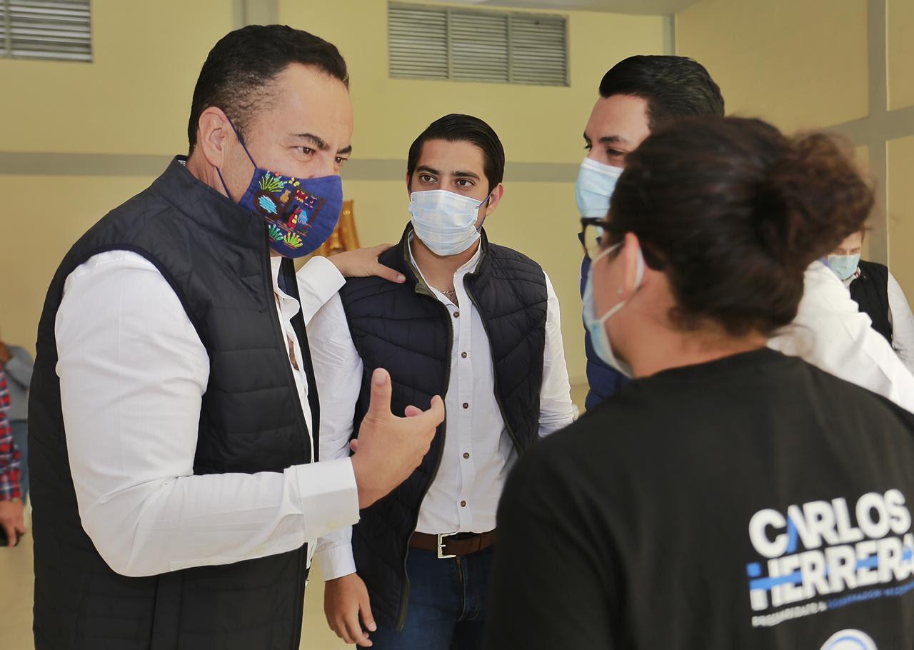 Carlos Herrera apoyo a los jóvenes
