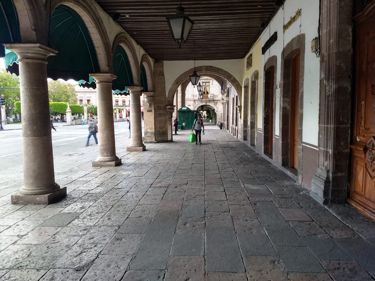 Evitarán negocios clausura este domingo