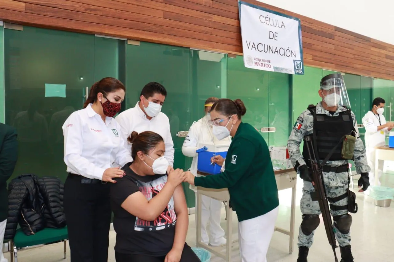Inició vacunación anticovid en Michoacán