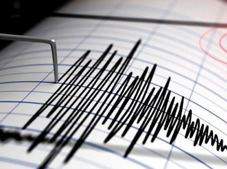 Reportan daños tras sismo de 6.4 grados