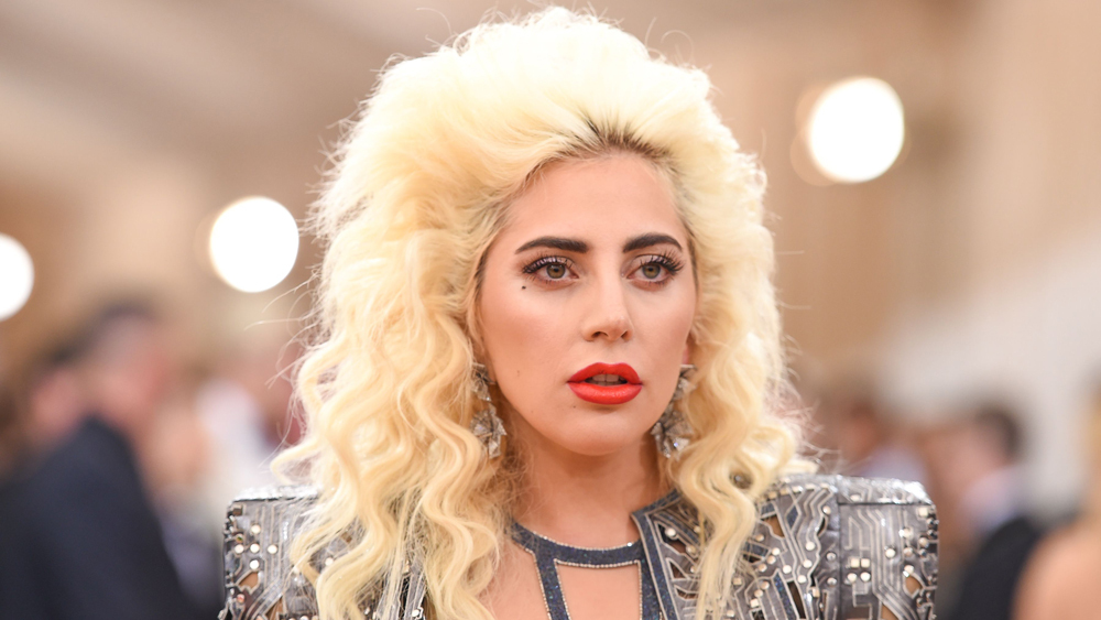 Lady Gaga es víctima de asalto y robo