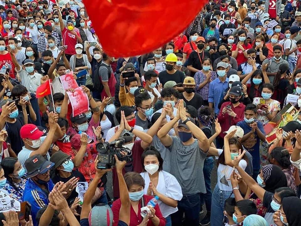 Suma Myanmar segunda manifestación multitudinaria
