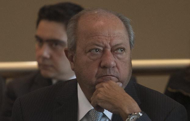 Confirma AMLO renuncia de Deschamps a Pemex