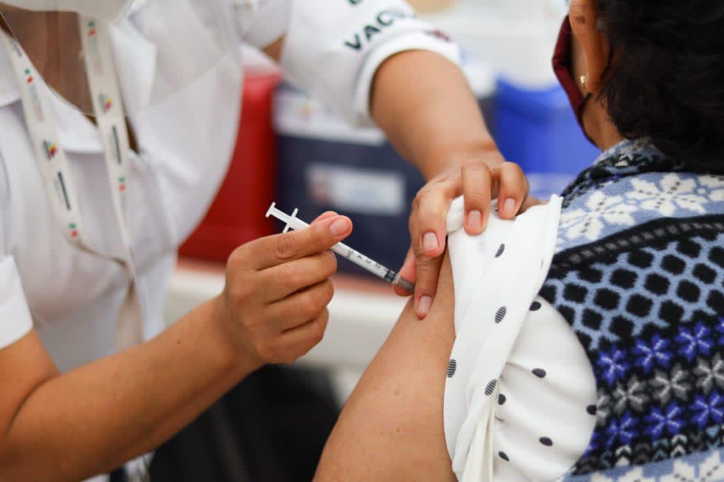 68% de adultos mayores vacunados contra Covid
