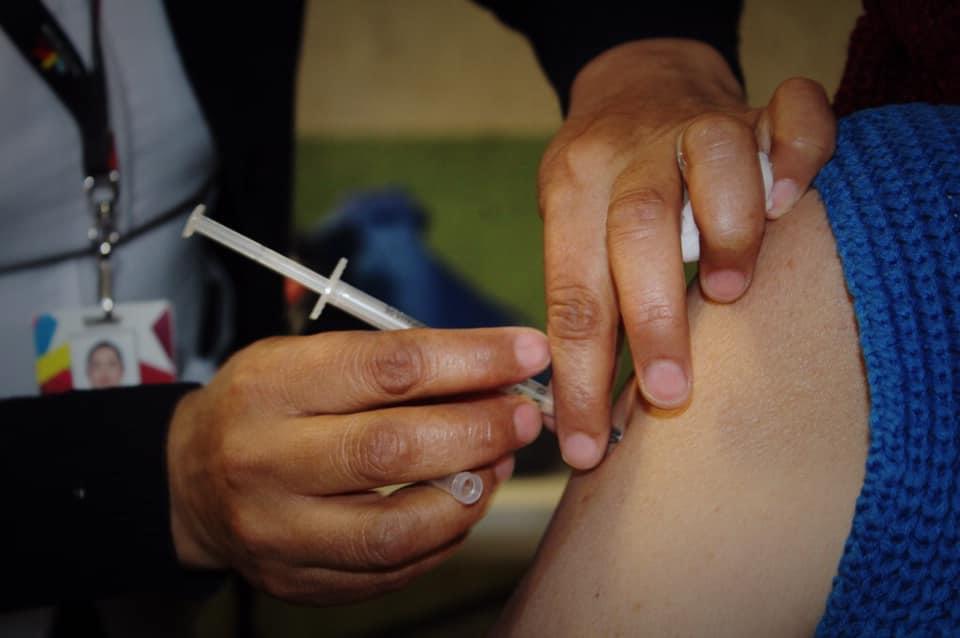 Michoacán vacunará contra Covid-19 a más de 100 mil maestros