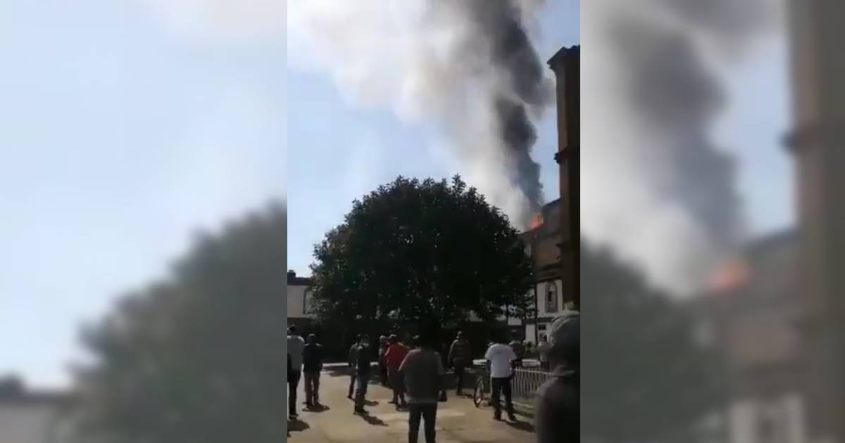 Se incendia templo de San Juan Nuevo