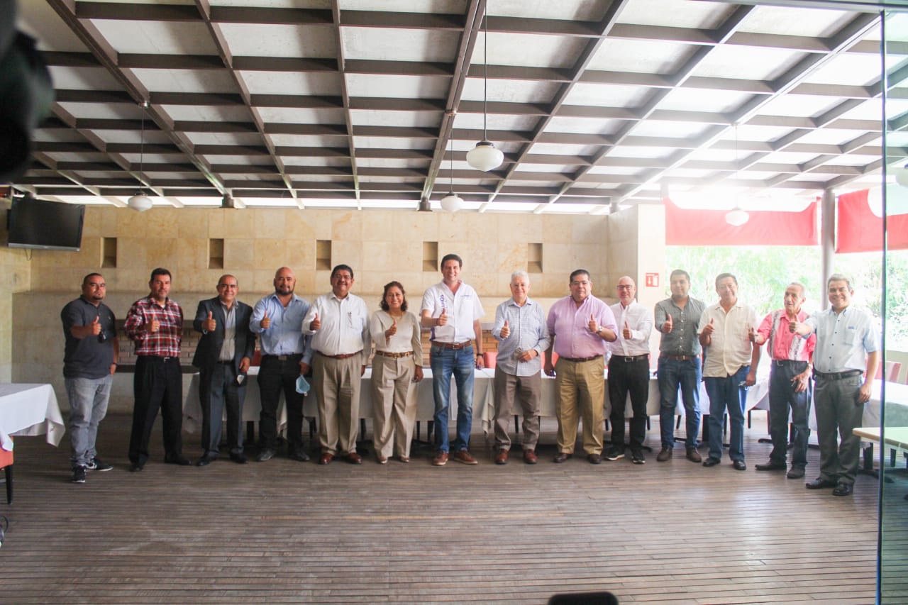 priístas al equipo de Alfonso Martínez